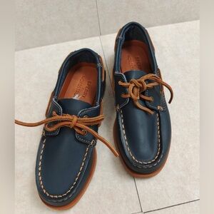 NWOB Sperry Blue Leather Boat Shoes